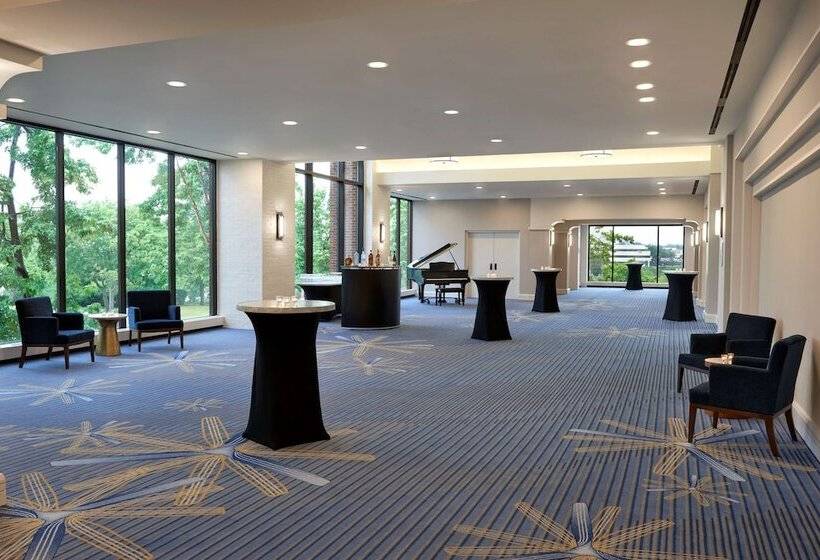 אתר נופש Hilton Mississauga/meadowvale