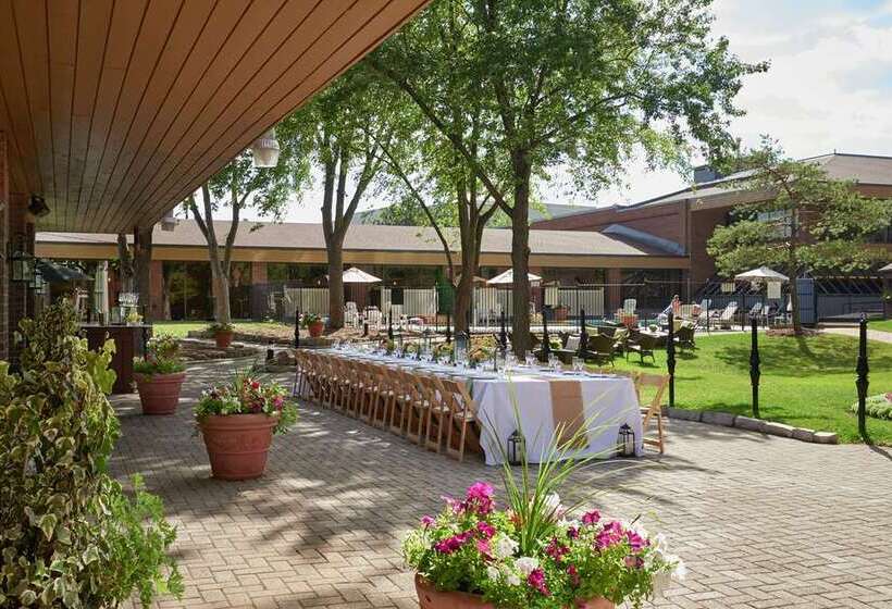 אתר נופש Hilton Mississauga/meadowvale