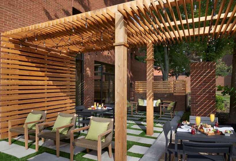 אתר נופש Hilton Mississauga/meadowvale