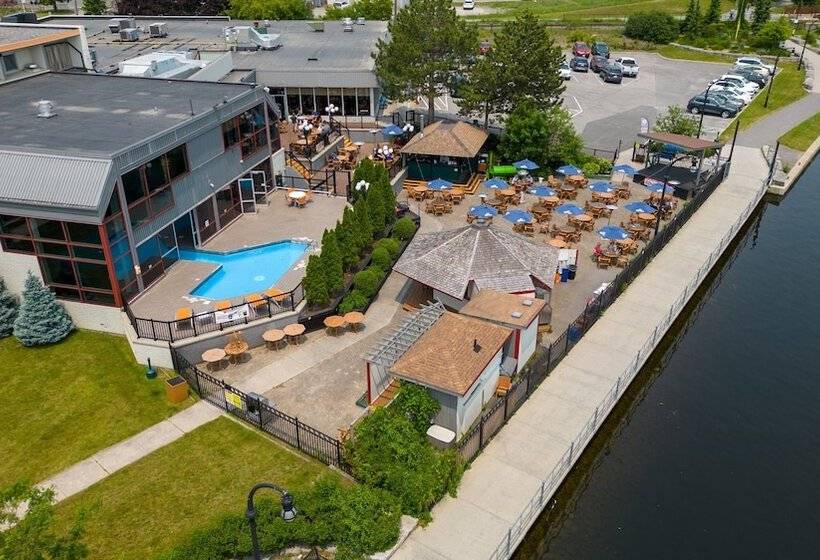 منتجع Holiday Inn Hotel Peterborough Waterfront, An Ihg