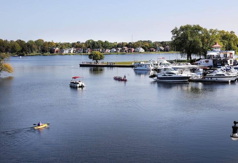 منتجع Holiday Inn Hotel Peterborough Waterfront, An Ihg