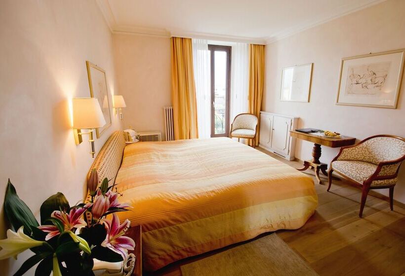 Romantik Hotel Castello Seeschloss