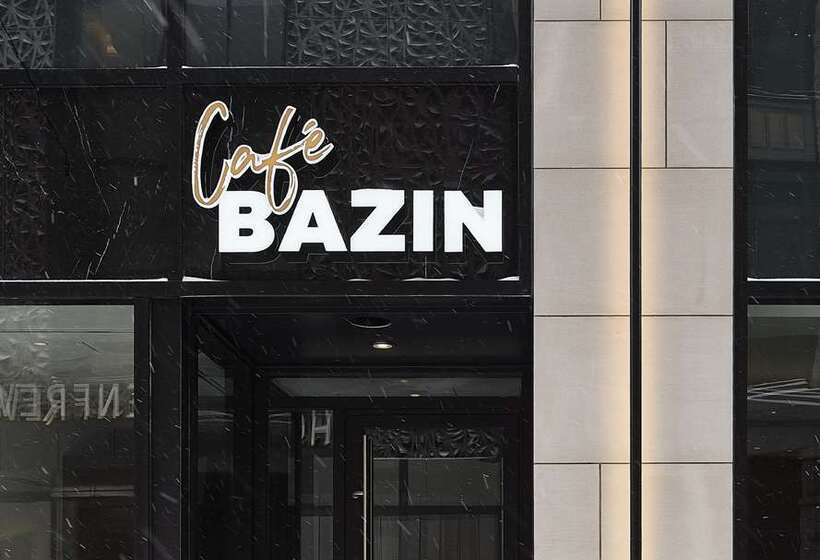 Vogue Hotel Montreal Downtown, Curio Collection By Hilton