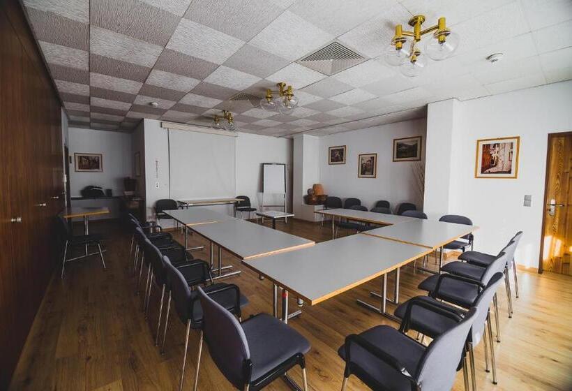 Enjoy 1313ag Hotel Touring