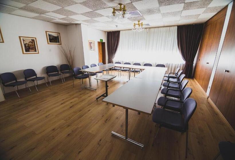 Enjoy 1313ag Hotel Touring