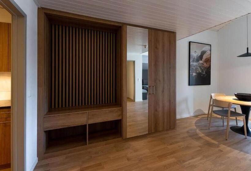 Victoria Hotel & Residence