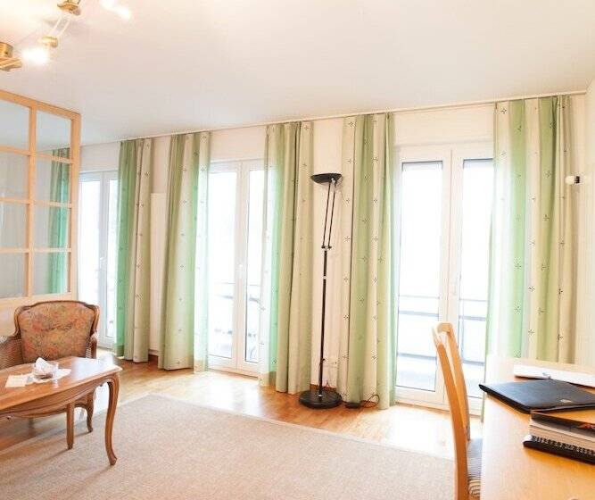 Garni Hotel Frohburg