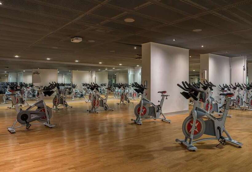 Hilton Geneva Hotel And Conference Centre