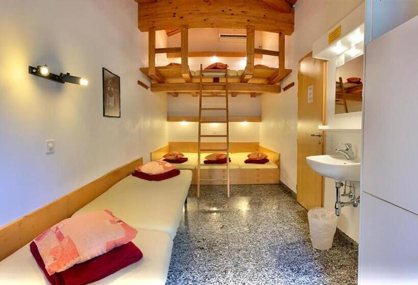 &hostel Montarina