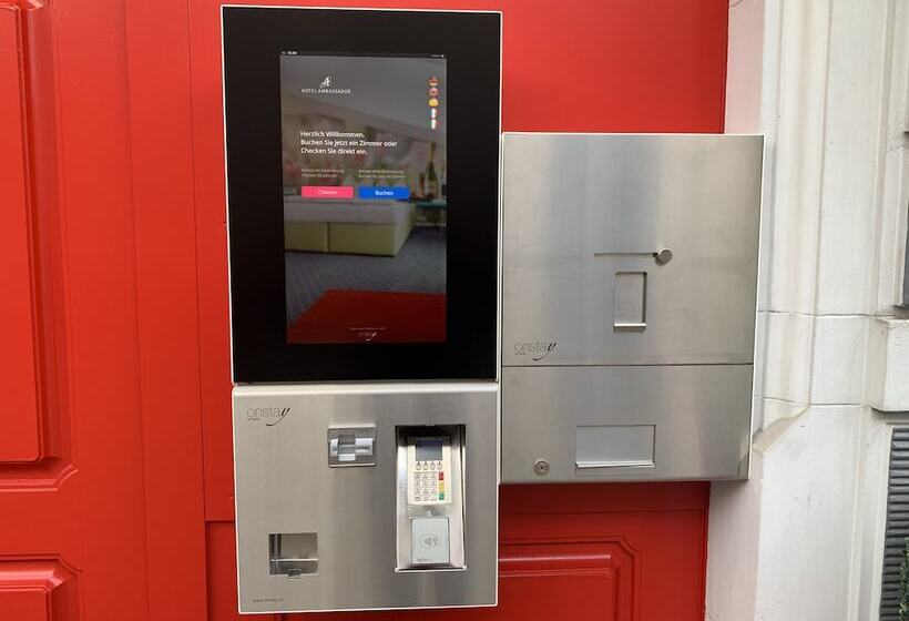 בית מלון כפרי Ambassador