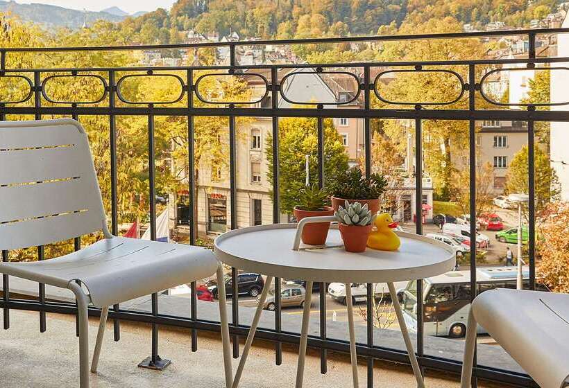 ホテル Anker Luzern