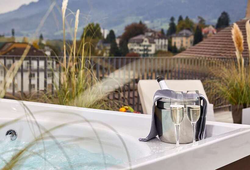 ホテル Anker Luzern