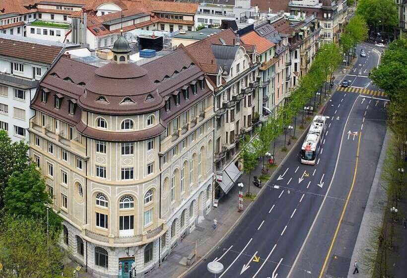 ホテル Anker Luzern