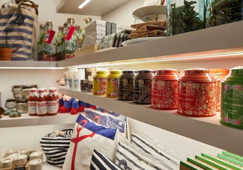 ホテル Anker Luzern