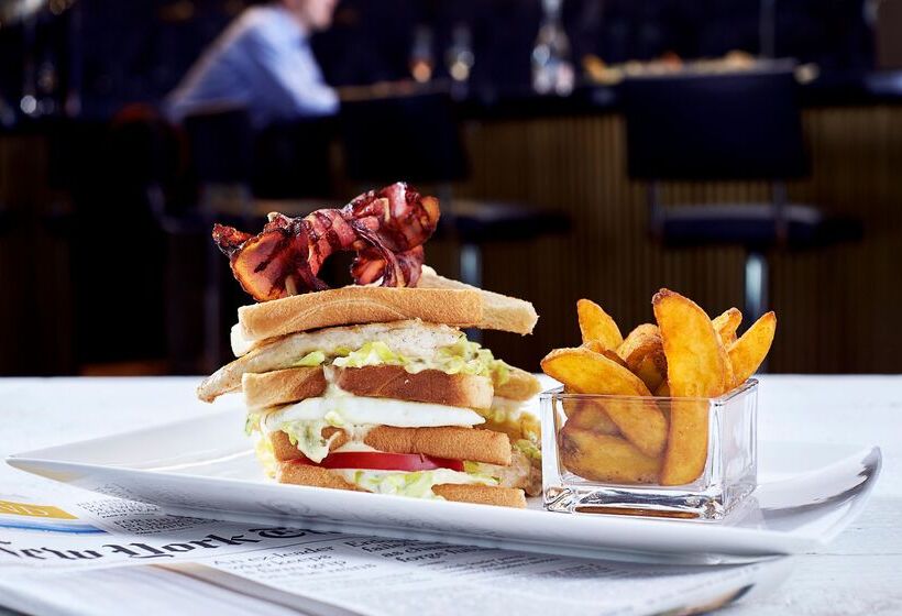 בית מלון כפרי Locke Am Platz Zurich