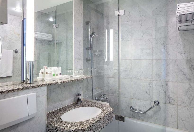 Hotel Becozy Self Check In And Pop Up