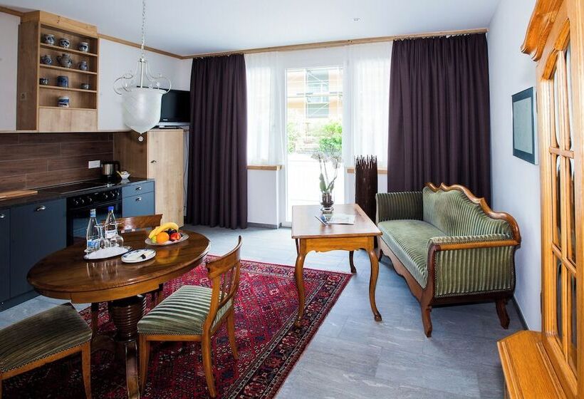 Отель Carltoneurope Vintage Adults