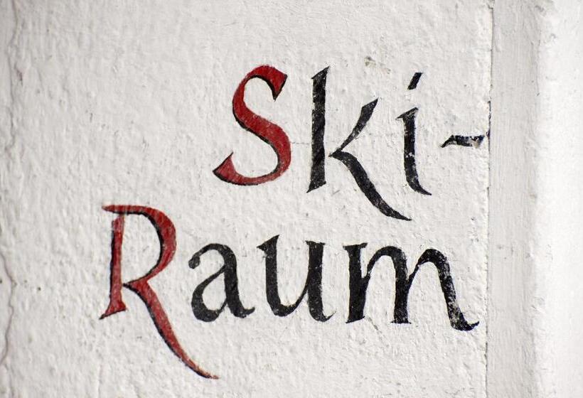 酒店 Chesa Grischuna