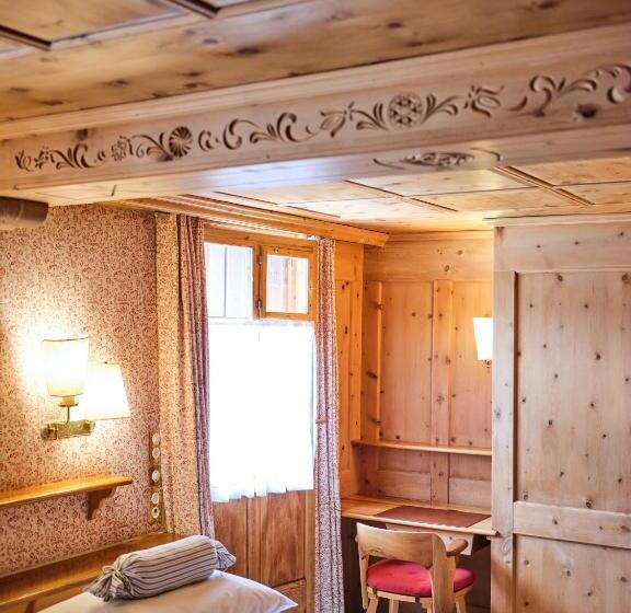 酒店 Chesa Grischuna