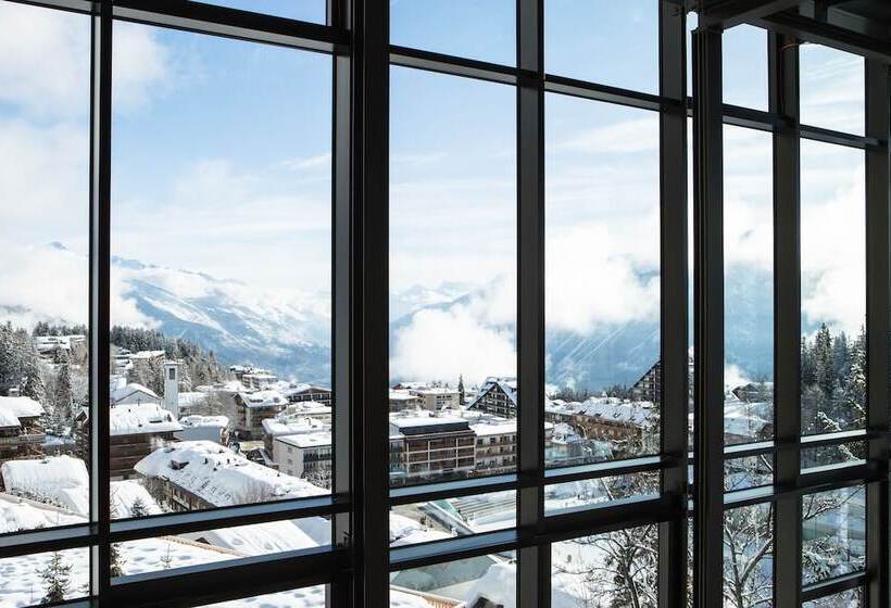 ホテル Crans Ambassador