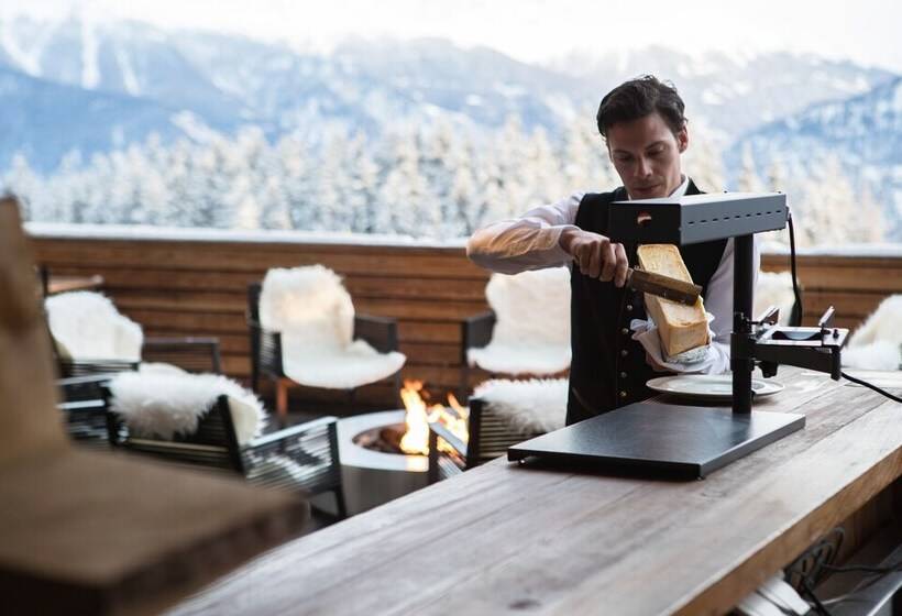 ホテル Crans Ambassador