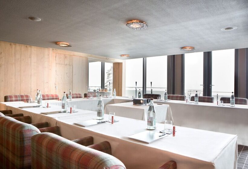 ホテル Crans Ambassador