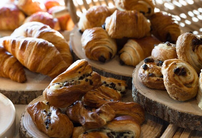 ホテル Crans Ambassador