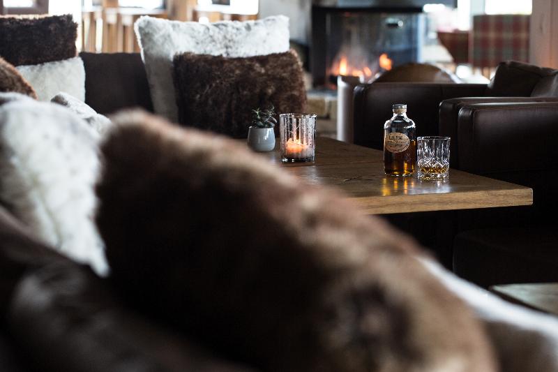 ホテル Crans Ambassador