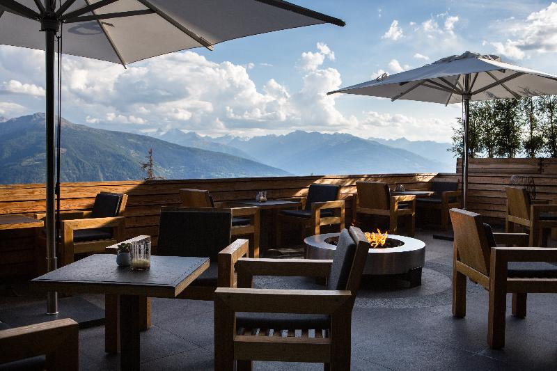 ホテル Crans Ambassador