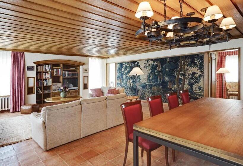 Crystal Hotel Superior