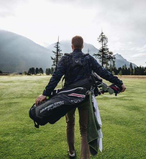 Crystal Hotel Superior