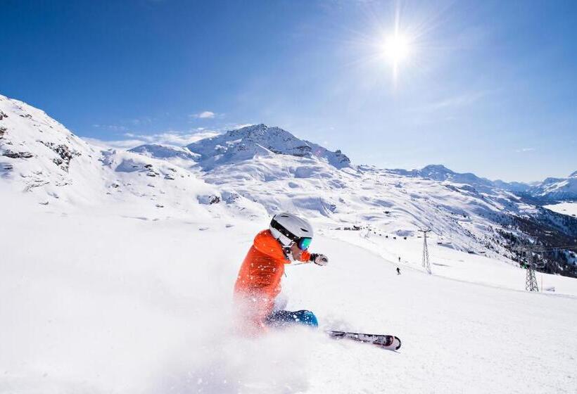 Crystal Hotel Superior