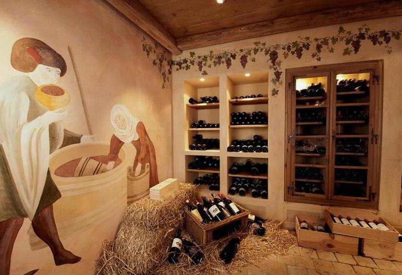 Crystal Hotel Superior