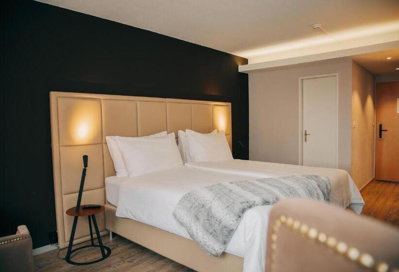 בית מלון כפרי Dakota