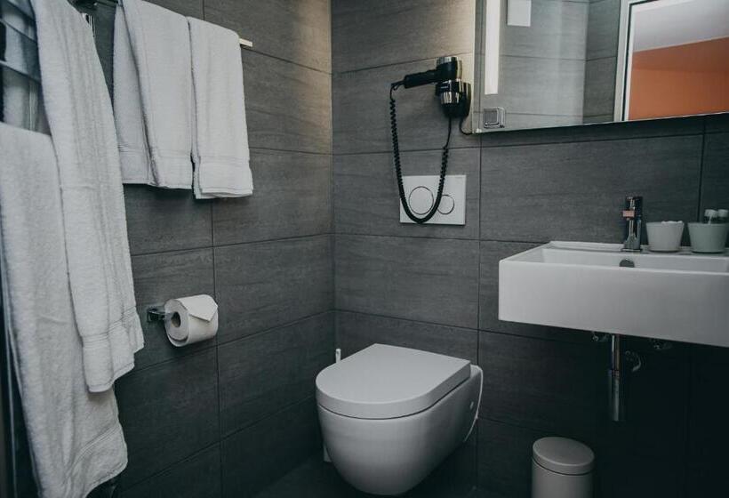 בית מלון כפרי Dakota