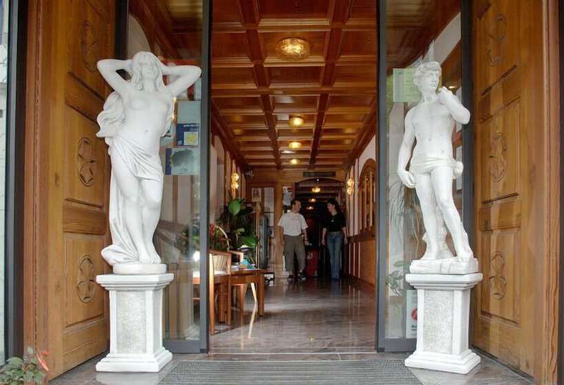 Dala Hotel & Apartments