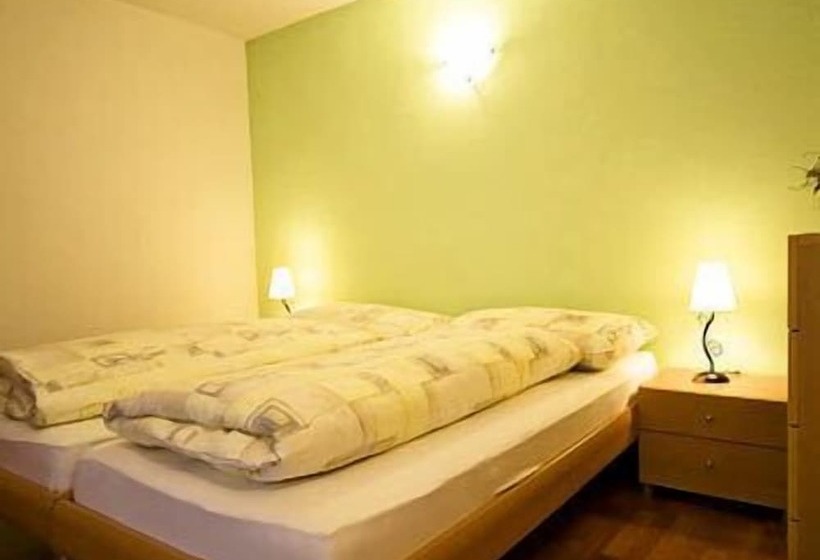 Dala Hotel & Apartments