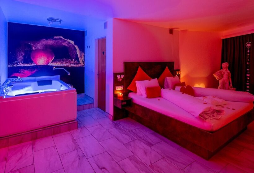 Dala Hotel & Apartments