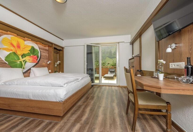 Dala Hotel & Apartments