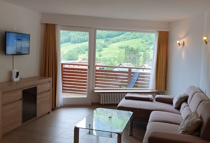 Dala Hotel & Apartments