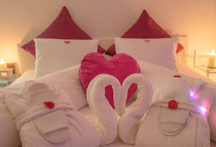 Dala Hotel & Apartments