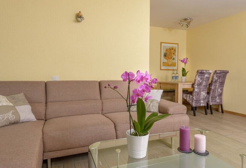 Dala Hotel & Apartments