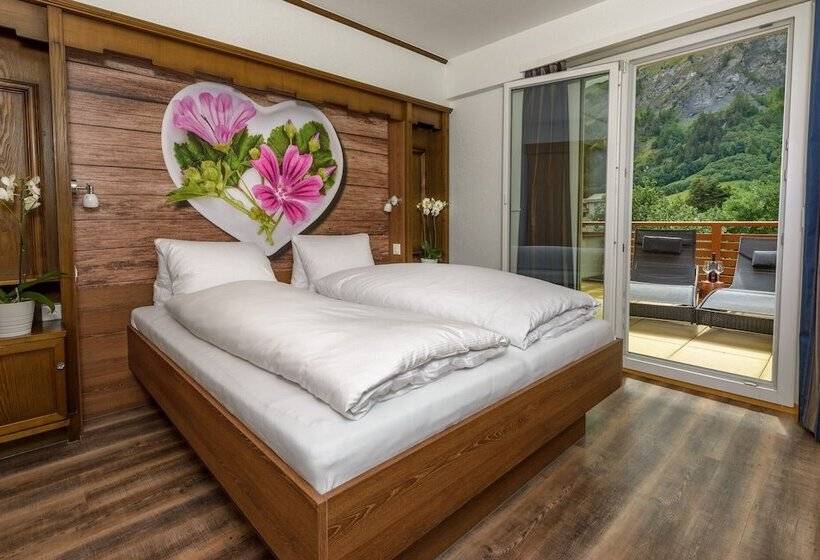 Dala Hotel & Apartments