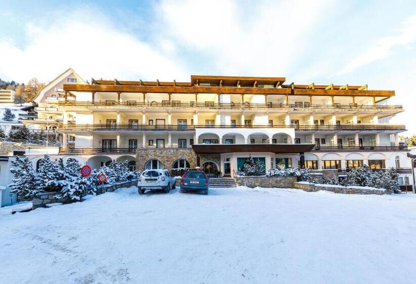 Отель Derby Davos