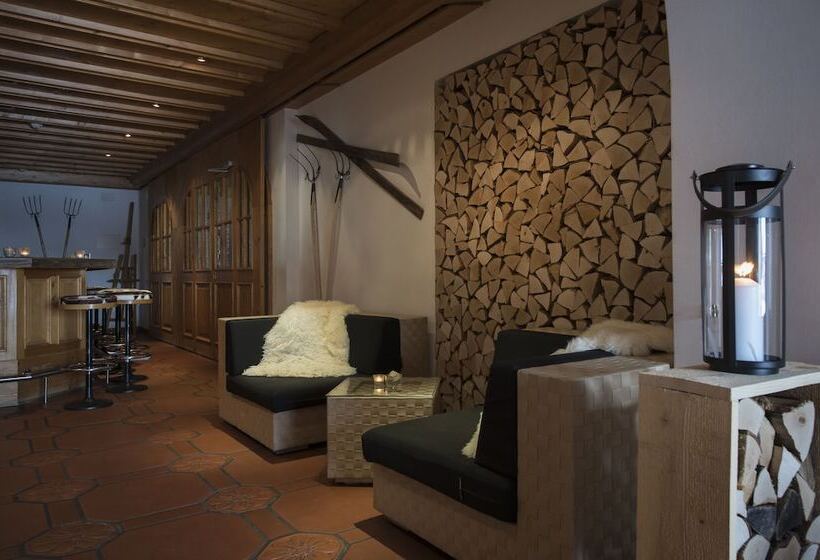 בית מלון כפרי Des Alpes