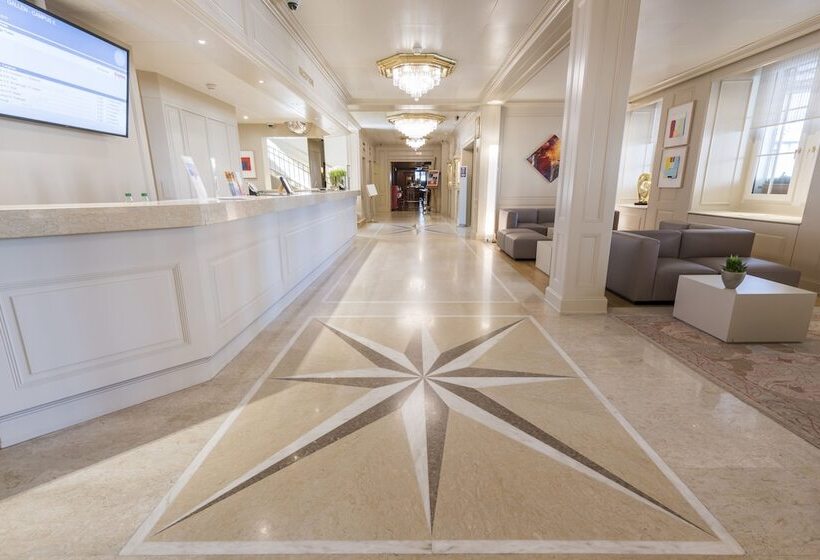 Отель Einstein St. Gallen