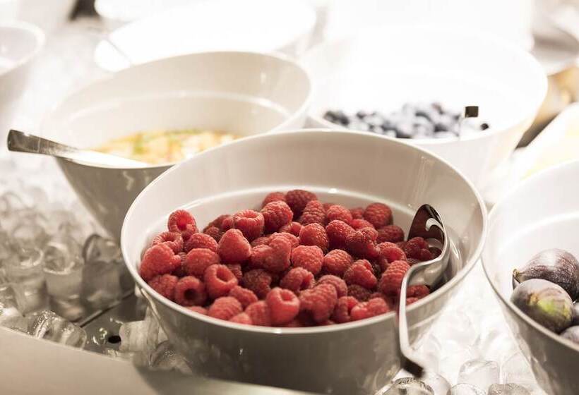 Отель Einstein St. Gallen