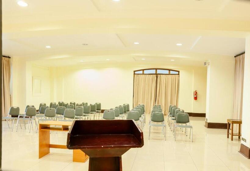 Отель Francisco De Aguirre