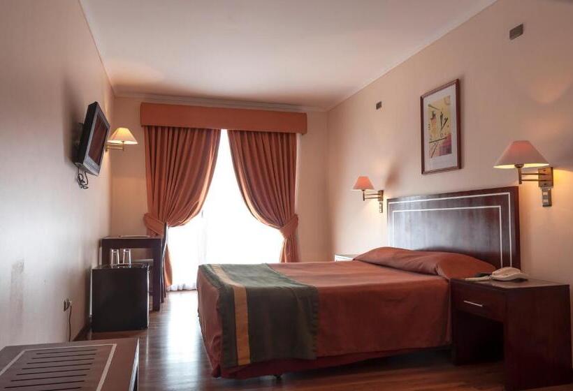 Отель Francisco De Aguirre