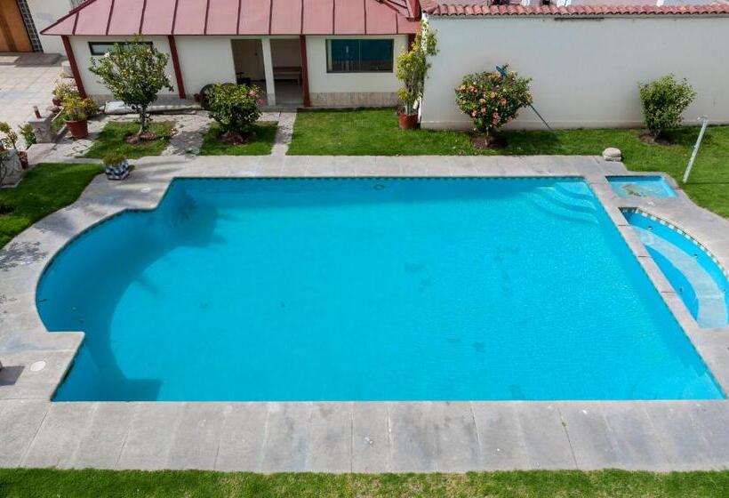 فندق Francisco De Aguirre